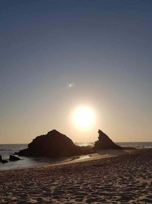 Zambujeiraseahouse - 100M Da Praia ซัมบูเจย์ราโดมาร์ ภายนอก รูปภาพ